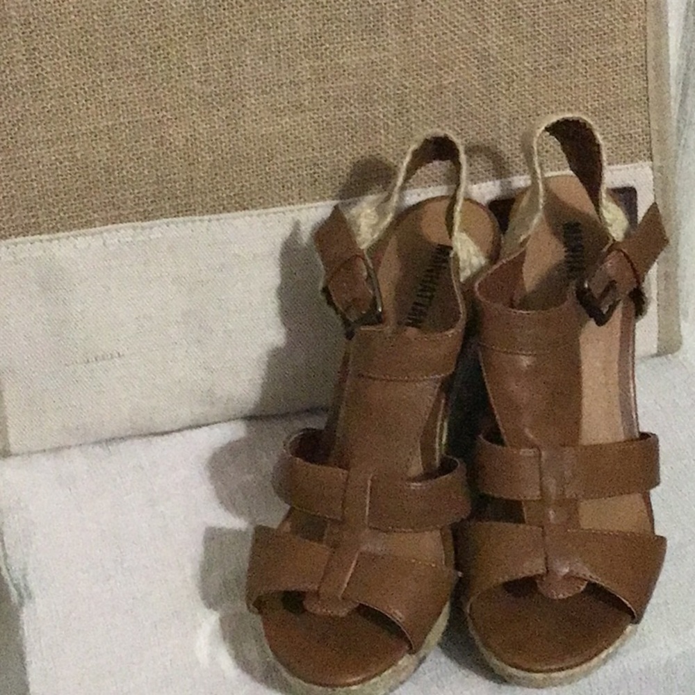 Camel colored Wedge sandals